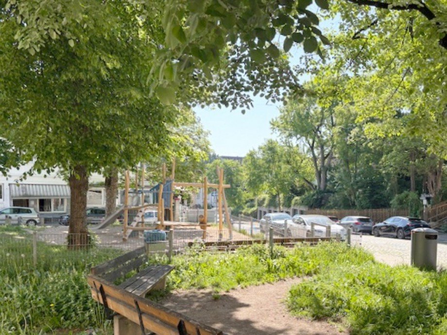 Gr�nanlage in 100 Metern Entfernung Erdgeschosswohnung Stuttgart