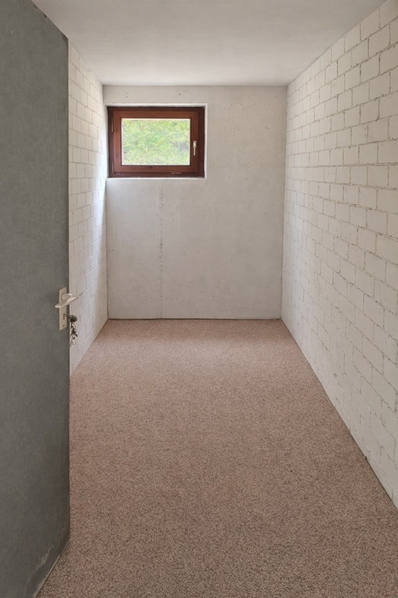 Abstellraum mit Fenster Etagenwohnung Leinfelden-Echterdingen