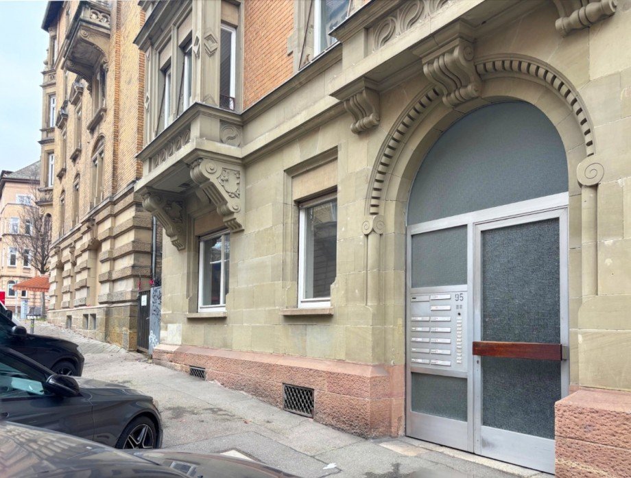 Hauseingang Etagenwohnung Stuttgart