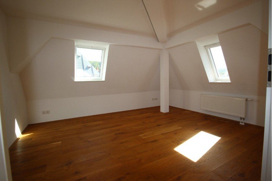 Zimmer 2 Dachgeschosswohnung Stuttgart