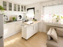K�che aktuelle Einrichtung Sonnige 2 Zimmer-Wohnung mit Balkon und Au�enstellplatz in L.-E.