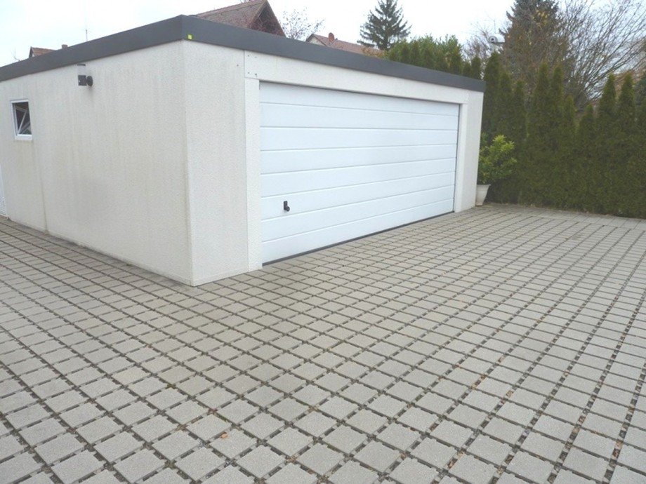 Doppelgarage, 3 Stellpl�tze Doppelhaush�lfte Stuttgart
