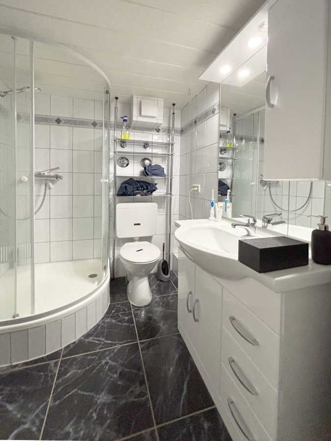 UG G�ste-Bad Erdgeschosswohnung Filderstadt